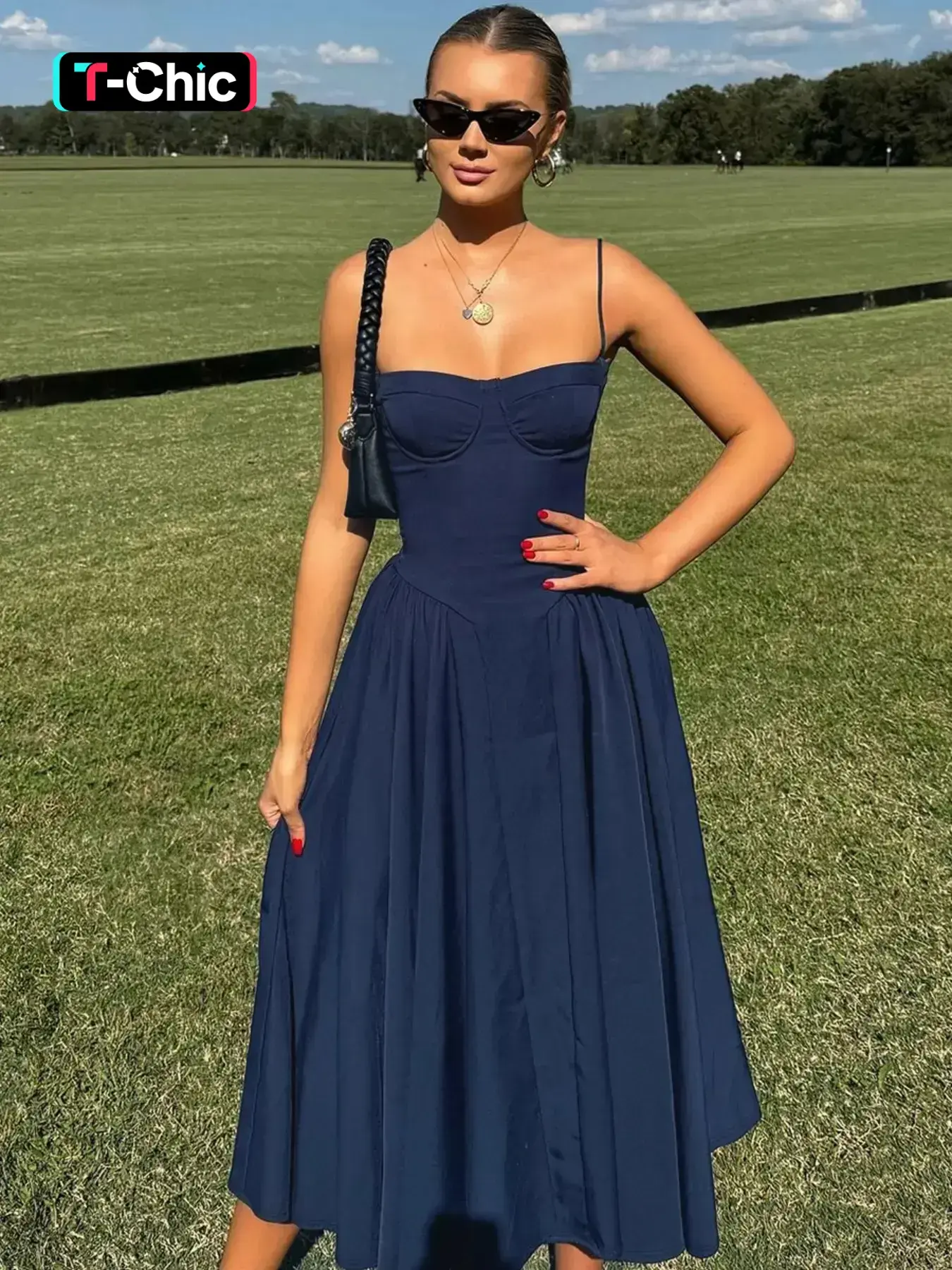 Women's Plain Backless Bodycon Dress, Fitted Bodycon Dress, Elegant Slim Fitting Spaghetti Strap Sleeveless Dress for Party Club Holiday, Ladies Summer Clothes, Formal Elegant Dress, Elegant Cocktail Dress, Backless Evening Dress, Elegant Backless Design
