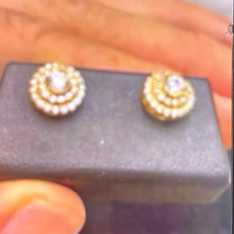 10 k gold diamond d d stud earrings