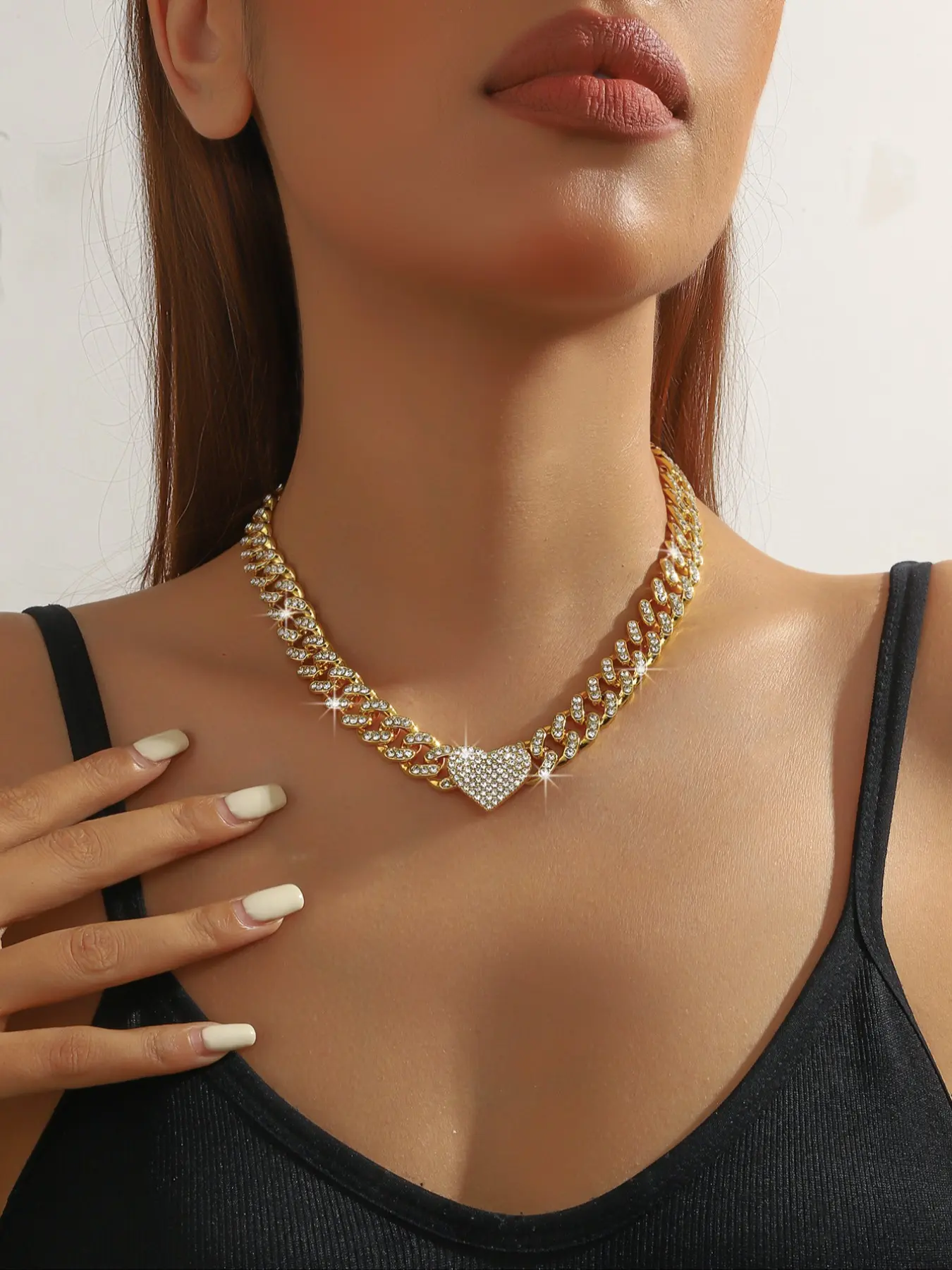 Elegant Women's Alloy Necklace with Rhinestone Heart Pendant, Cuban Chain Design Jewelry Accessory, Perfect Gift for Her, Jewelry Gifts, Cuban Link Chain, Love Heart Necklace, Heart Pendant Necklaces