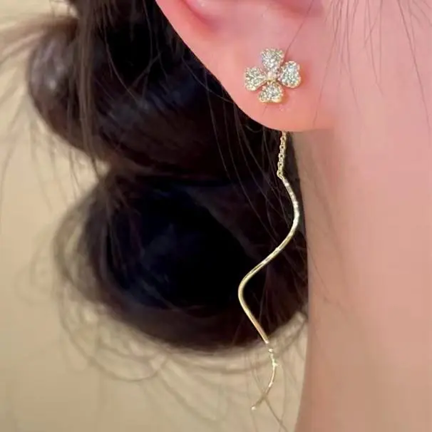 Earring flower simple ear thread simple niche versatile temperament high-end design sense internet celebrity earrings E50038-EH