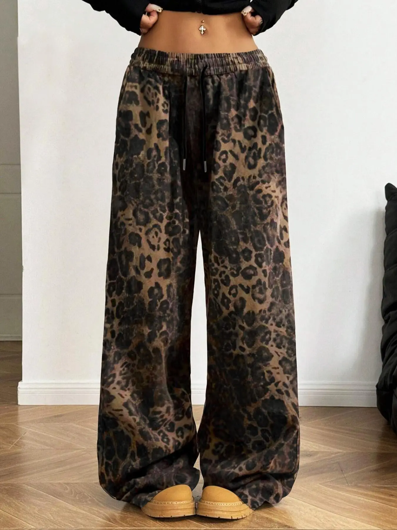Women's leopard print wide-leg pants, Adjustable Drawstring, casual and loose fit, perfect for campus street style, music festivals & vacation outfits | #PunkFashion #LoosePants #EverydayWear