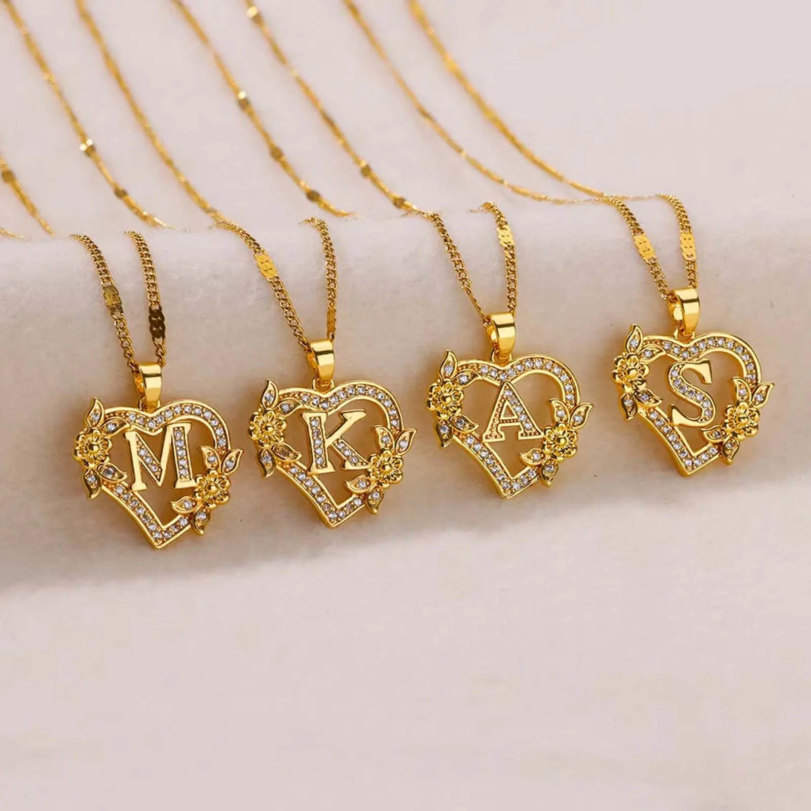 Zircon simple fashion hollow love flower 26 English letter pendant necklace clavicle chain name initials couple girlfriends birthday gift anniversary
