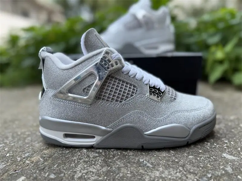 Glitter Silver‑Grey Suede Mid‑Top Basketball Sneakers, Metallic Hardware Retro Sport Shoes, Cushioned Unisex Street Casual Daily Footwear