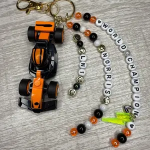 Lando Norris World Champion Mini Car Keychain - Gold or Silver Options - Customizable Design - Perfect for Fans