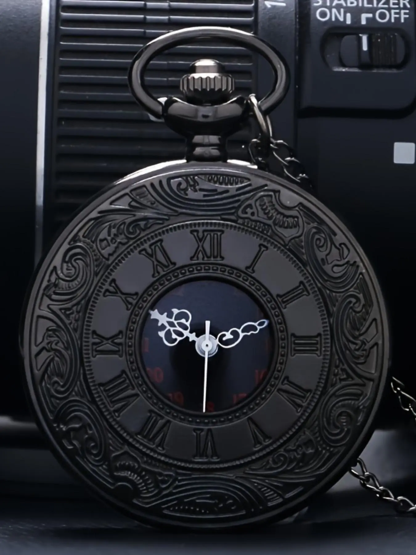 Personalized retro style pocket watch, Analog watch, Vintage Fashion Watch, fashionable, exquisite, versatile, creative hanging watch gift