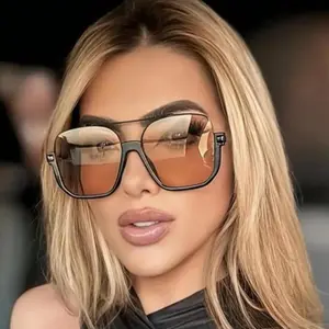 Women's Stylish Glasses, Trendy Casual Glasses for Everyday Use, Fashion Accessories for Outdoor Activities, Trendy Shades wrap around