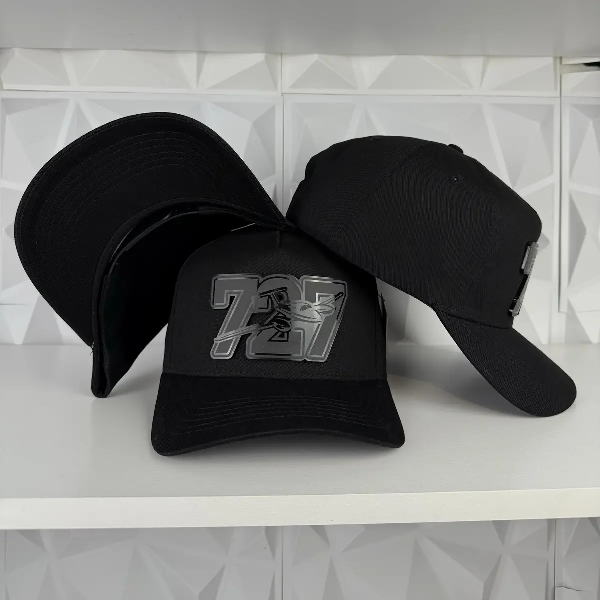 727 carillo SnapBack hat-black