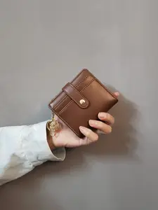 Women's Short PU Wallet with Multiple Functions, Foldable Coin Purse with Keychain and Card Holder, Compact and Stylish Ladies Card Wallet for Daily Use, Bifold Wallets