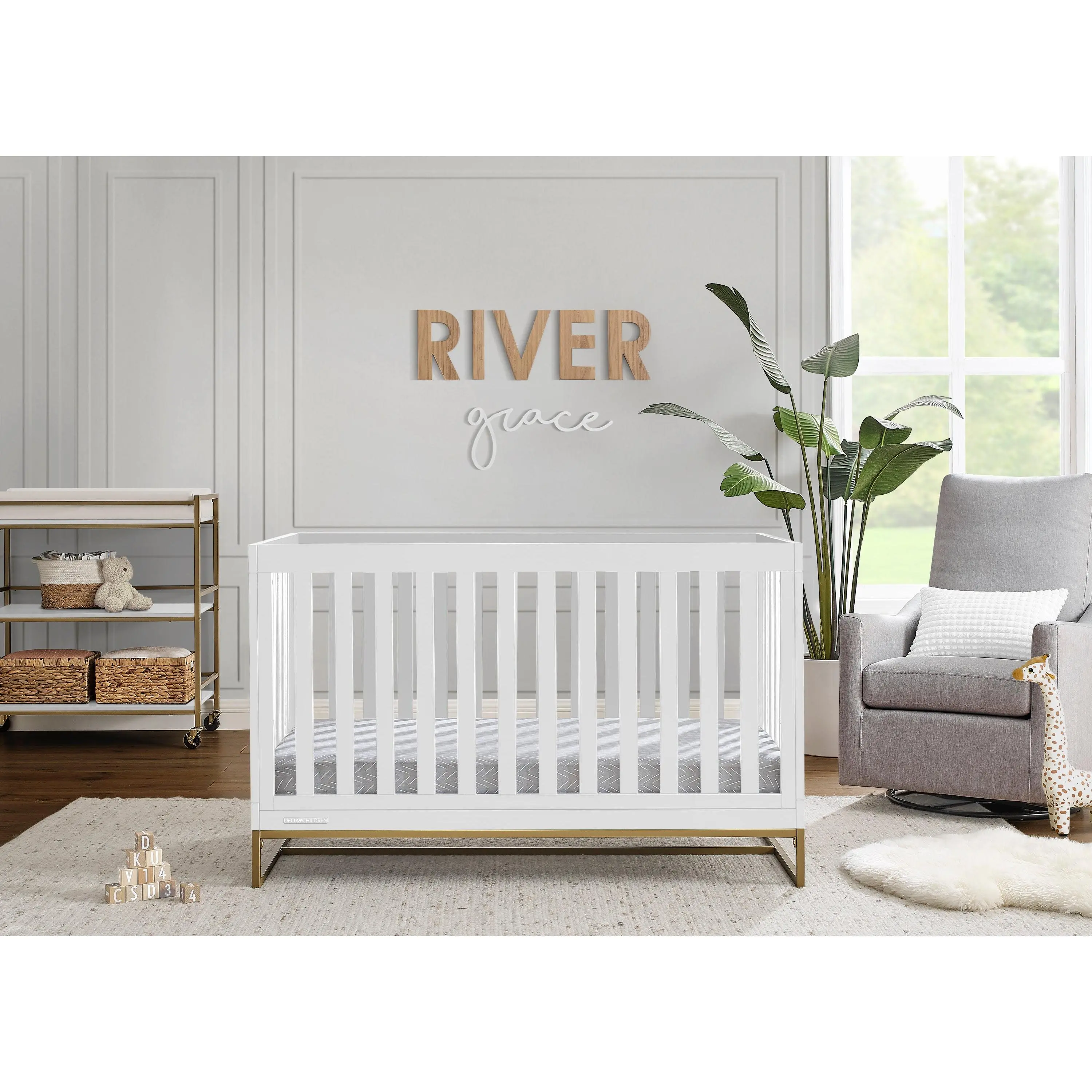 Jade 4-in-1 Convertible Crib