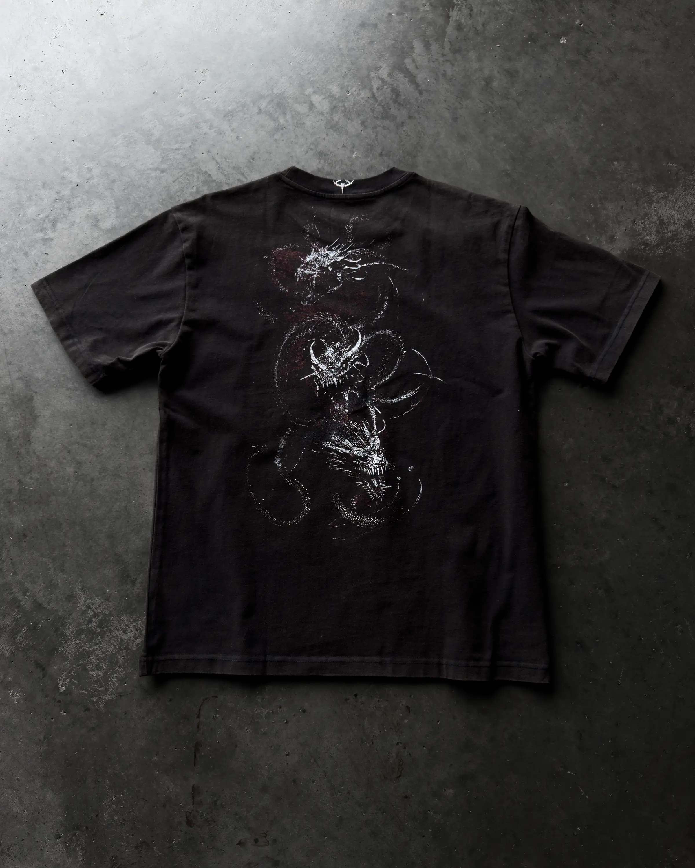 "SERPENTS FATE" RUST WASHED OVERSIZED TEE