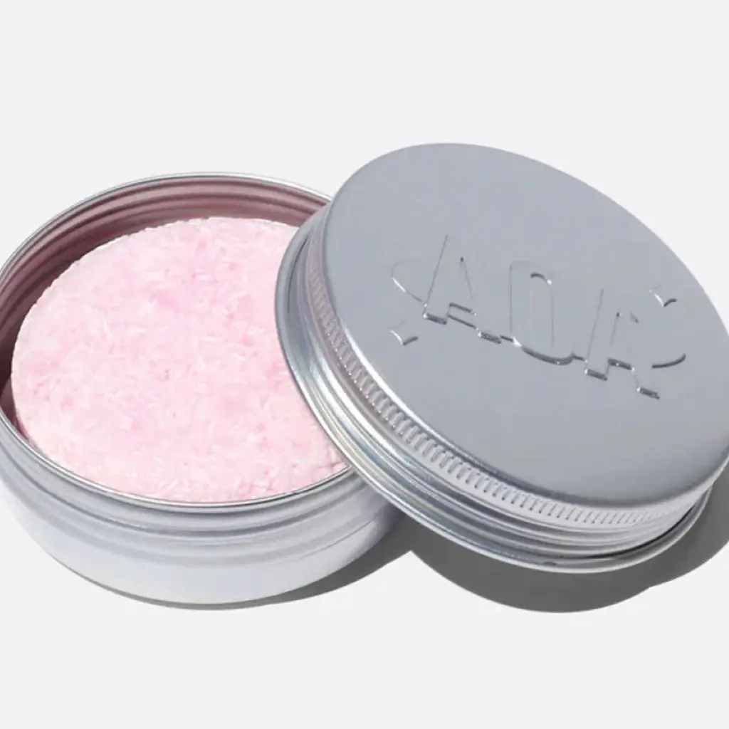Makeup brush cleaner Makeup brush cleaner