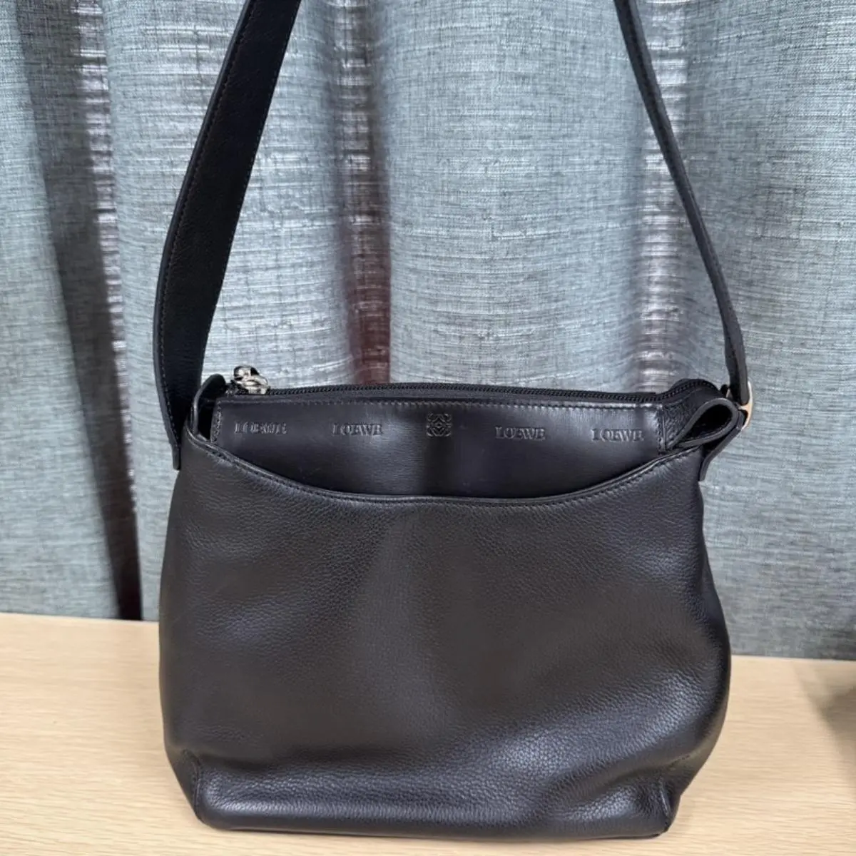 Pre-owned Loewe As Shown Shoulder Bags Vintage Grained Leather Shoulder Bag 35255