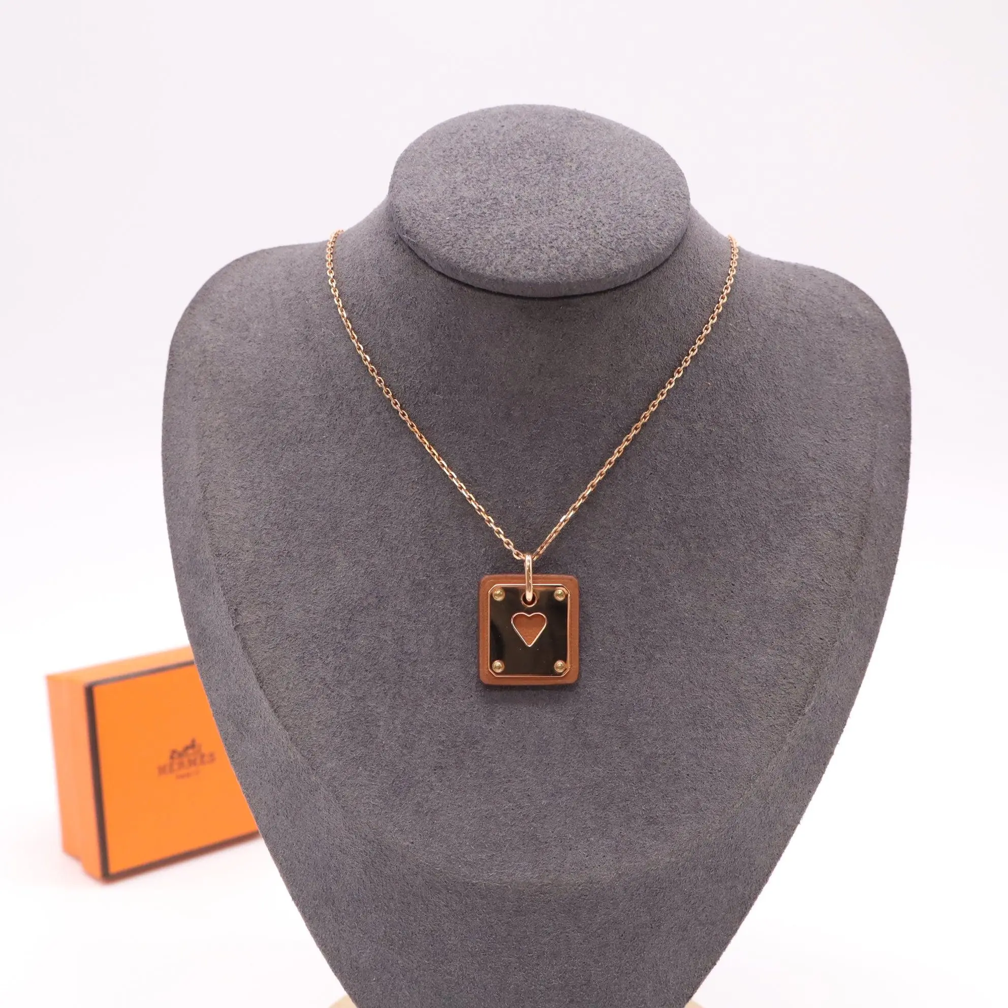 Pre-owned Hermès "As de Coeur" Pendant Necklace W22258