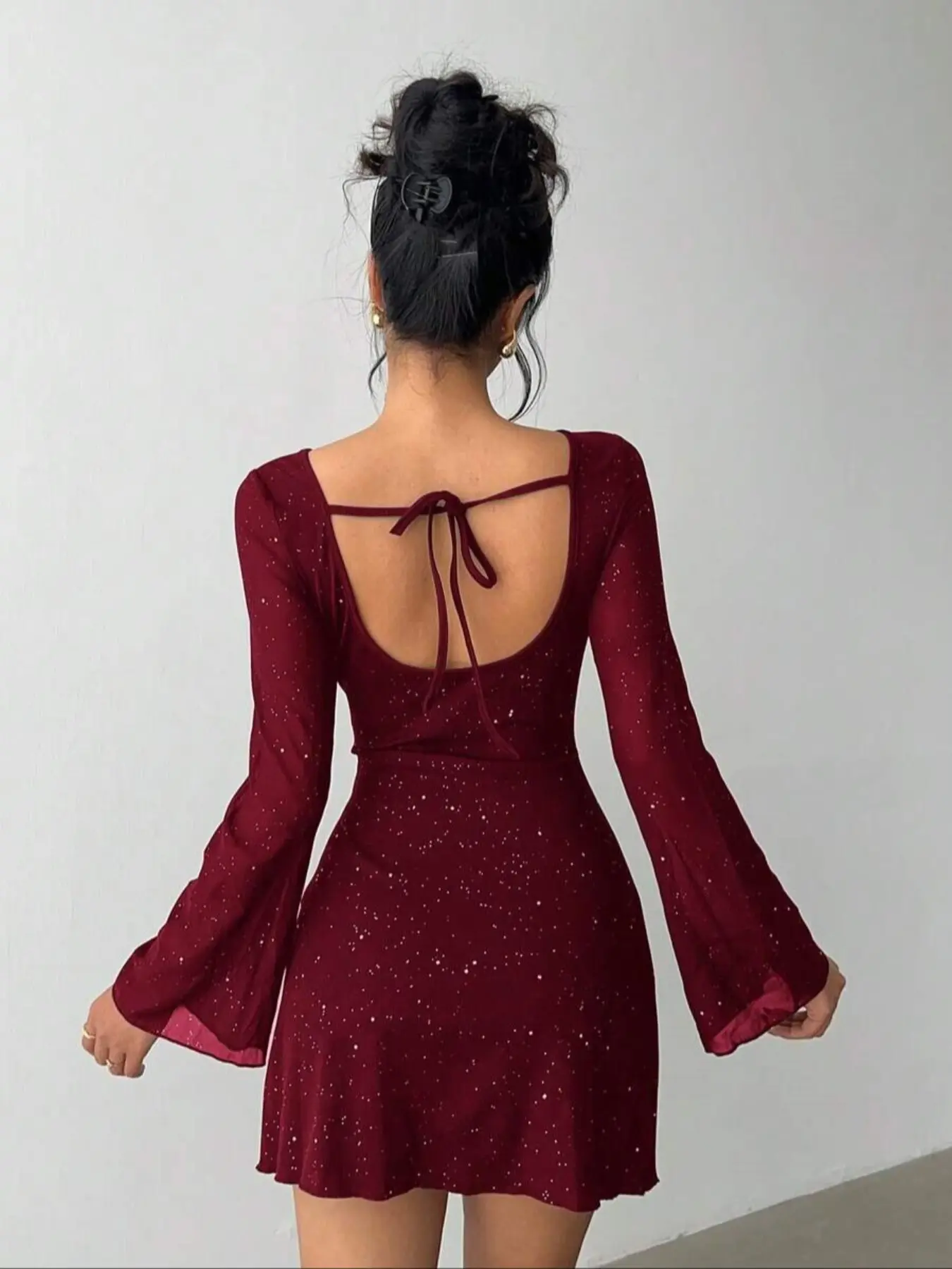 Elegant Chic Bow Backless Sparkle Fabric Long Sleeve Tight Mini Dress, Bodycon Fit Dress, Elegant Slim Fitting, Women's Dress, Lady, Sexy Party Wear, Elegant Evening Wear, Summer Fashion, Casual & Clubwear, Womenswear