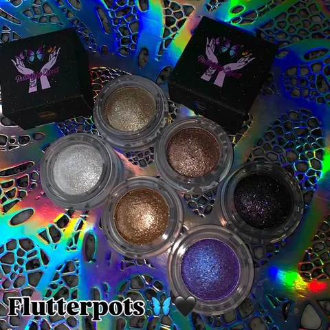 Flutterpots-Cream to Powder Eyeshadow