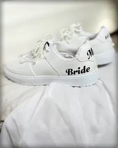 Customizable Bride Flat Shoes Slip On Wedding Party Gift with Pearl Detailing and Personalized Text Design