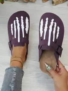 Who Gets It? These Skull Slip on Mules Directly Weld Atmosphere Onto Your Feet, Casual Textile Shoes for Spring & Fall, Plain Pattern, Rubber Sole