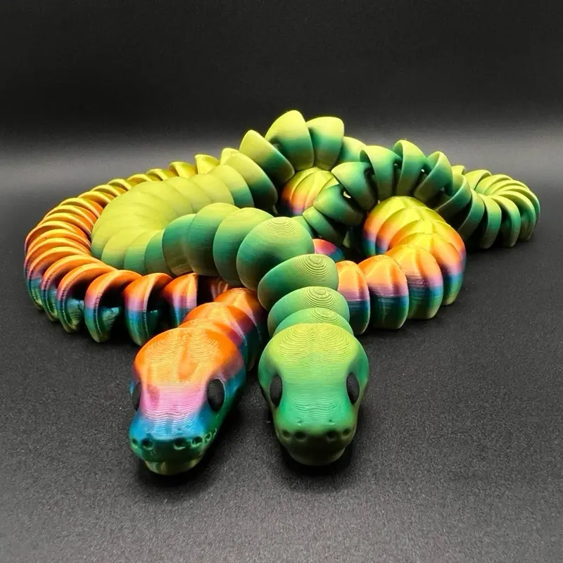 3D Printed Articulated Snake Toy - Rainbow & Ombré Green Fidget with Colorful Design