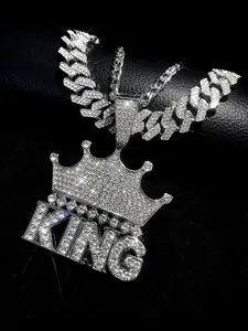Fashion Street King and Queen Pendant Set, King Crown with Iced Out Blingling Cuban Chain, Unisex Letter Crown Necklace for Daily Wear, Iced Out Jewelry