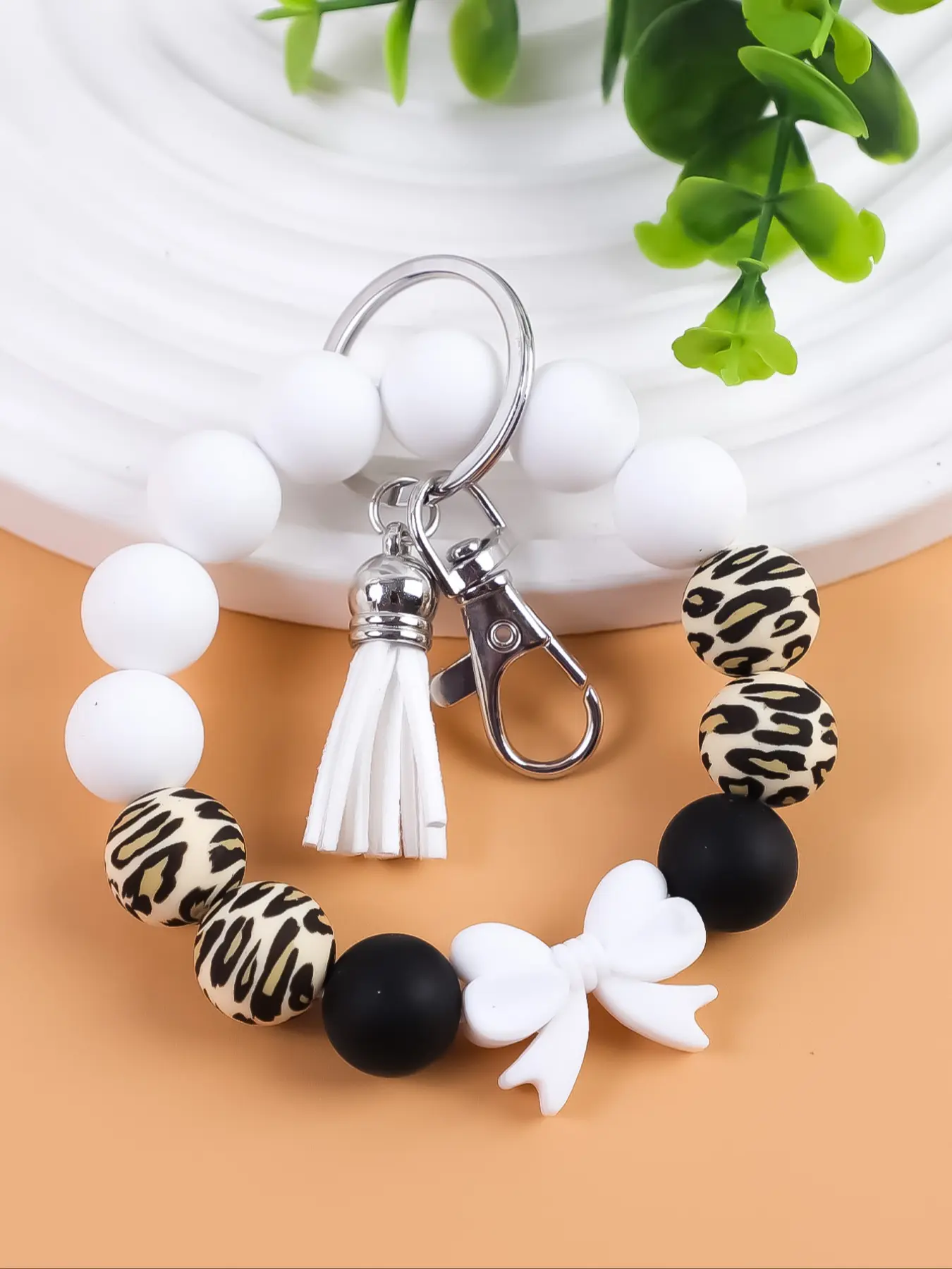 Macaron Color Bracelet Keychain Wristlet Strap, Leopard Beads & Cute Bow Design, Beaded Wristlet Keychain, Perfect Gift for Women, Daily Use Accessory, Unique and Stylish, Keychain for Purse, Bag Key Accessory