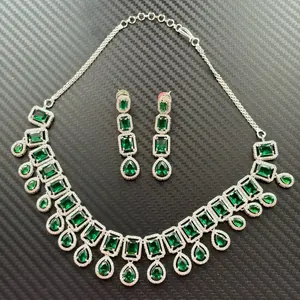 Green AD jewelry set ( necklace and earrings )