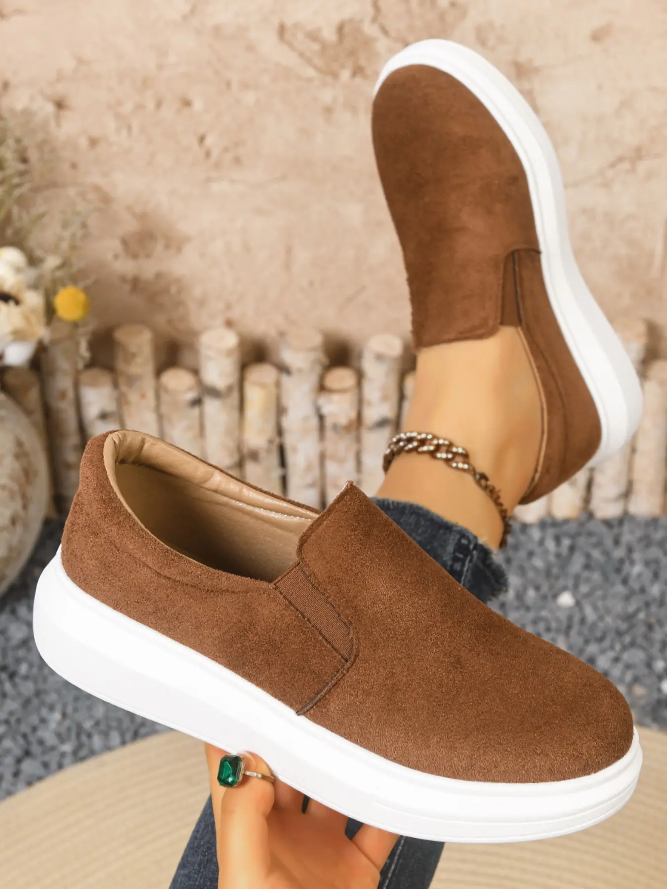Women's Slip-On Casual Shoes, Soft Sole Lightweight Thick Bottom Loafers, Anti-Slip Durable Daily Commute Shoes, Comfortable Versatile Flat Sneakers, Lightweight Slip Ons, Casual Flat Footwear
