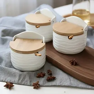 1pc White Ceramic Spice Dispenser, Flip-top Seasoning Jar, Condiment Storage Bottle, Salt Pepper Shakers, Suitable for Kitchen and Restaurant Salt, Sugar, and Spice Storage Containers