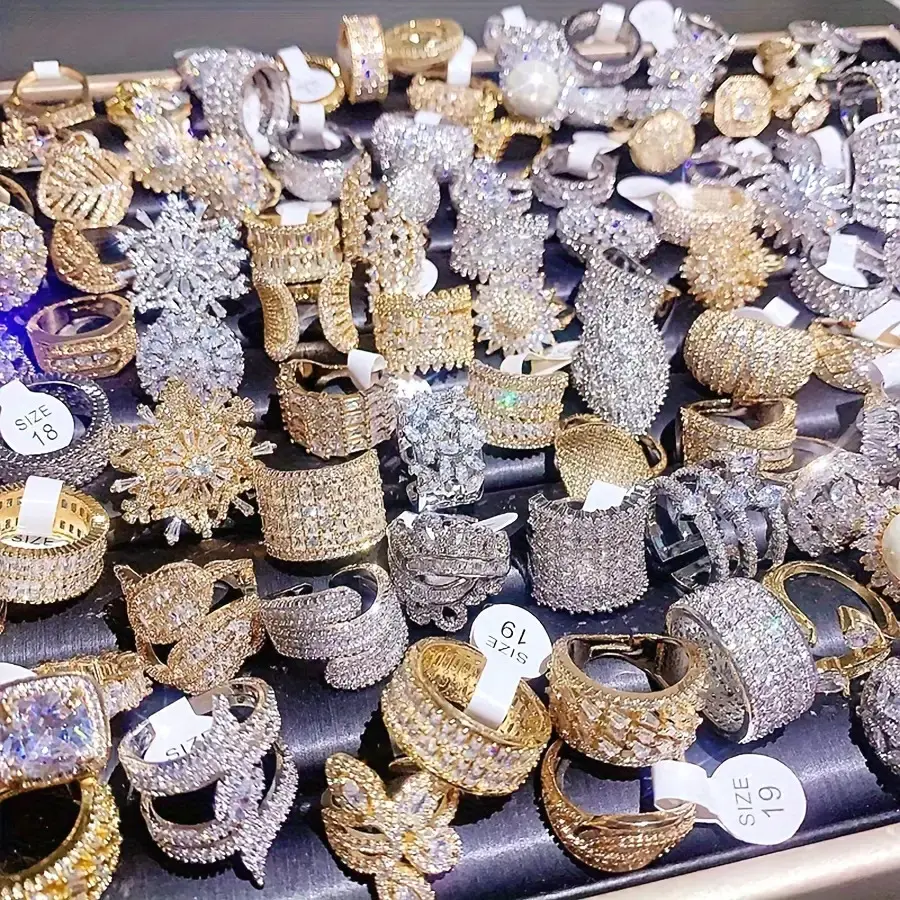 10 Pieces/Pack Luxury Synthetic Zirconia Inlaid Copper Material Women's Rings Elegant and Grand Mixed Style Multi-Piece Ring Set Suitable for Party, Wedding, Daily Wear Finger Accessories Jewelry Random Shipment OPP Bag Packaging
