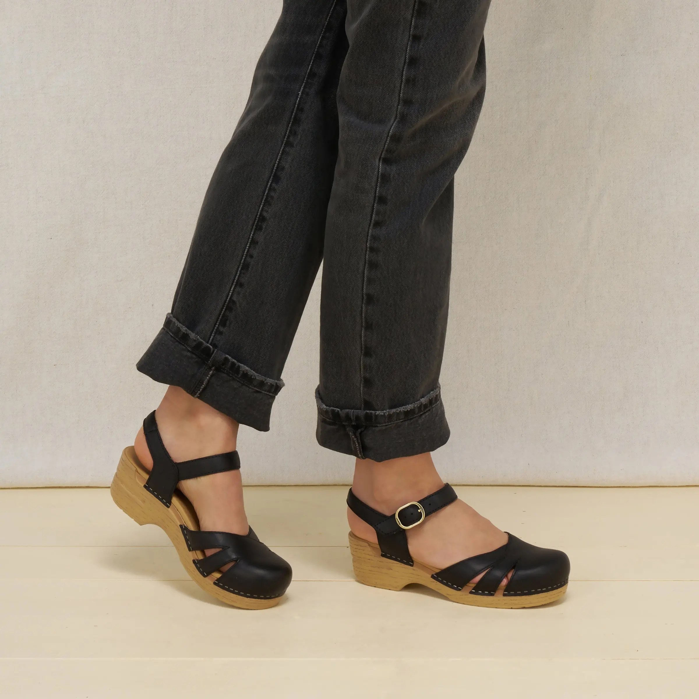 Margreta Black Leather