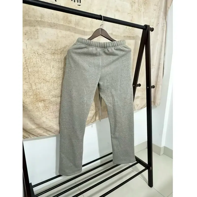 Men's Dark Oatmeal Relaxed Uncuffed Streetwear  Sweatpants, Basic Casual Style Bottom with Comfortable Fit