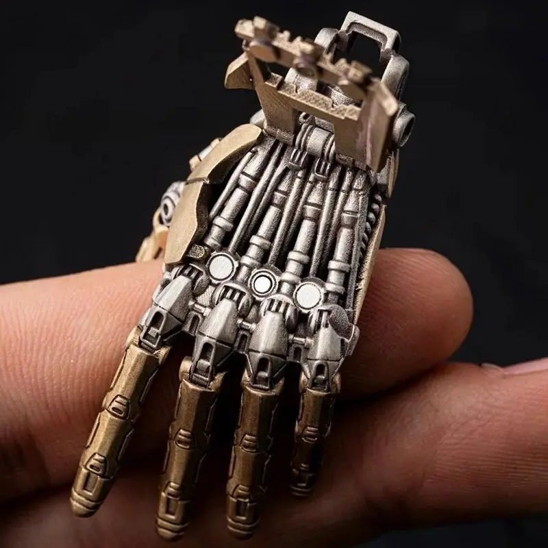 Unisex 3 * 5.2Cm Cyberpunk Metal Bionic Mechanical Hand Ornament - Movable Joints Skeleton Model, Necklace Pendant, Stress Relief Toy, Father's Day Gift