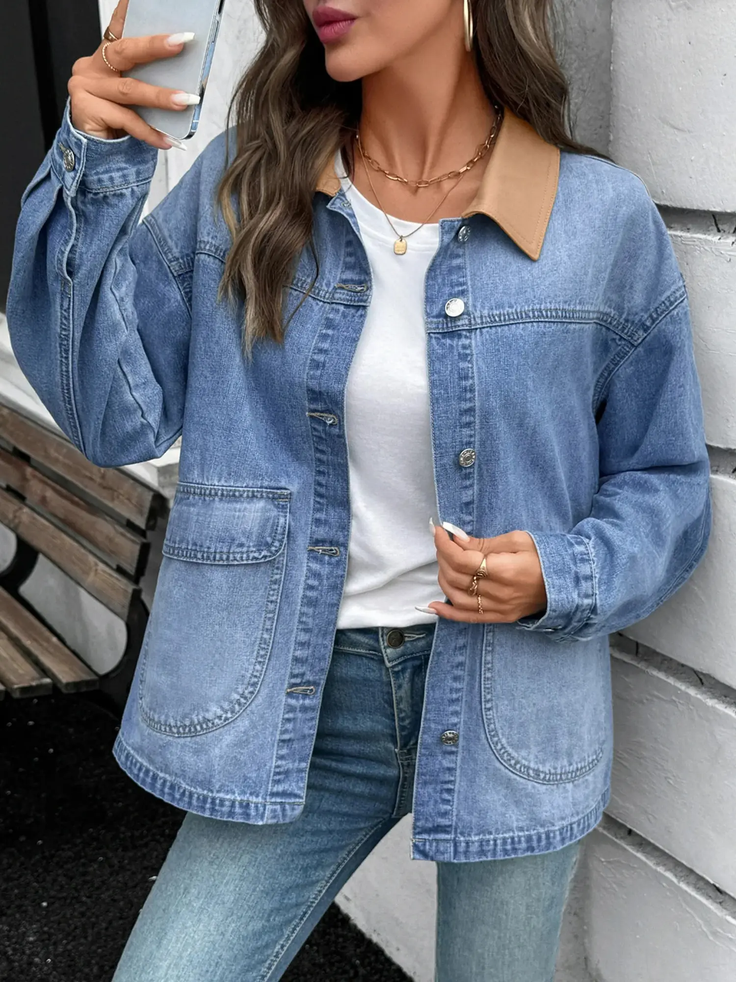 Women's Contrast Collar Loose Denim Jacket, Vintage Washed Patchwork Collar Casual Denim Jacket With Big Pockets, Versatile Style For All Occasions