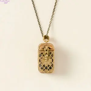 Serelune Jewelry B Tiny Tarot Deck Necklace, Miniature Tarot Card Pendant on a Delicate Chain, Lightweight Fashion Accessory, Unique Mystic-Inspired Jewelry for Daily Wear, Gift Idea for Tarot Enthusiasts