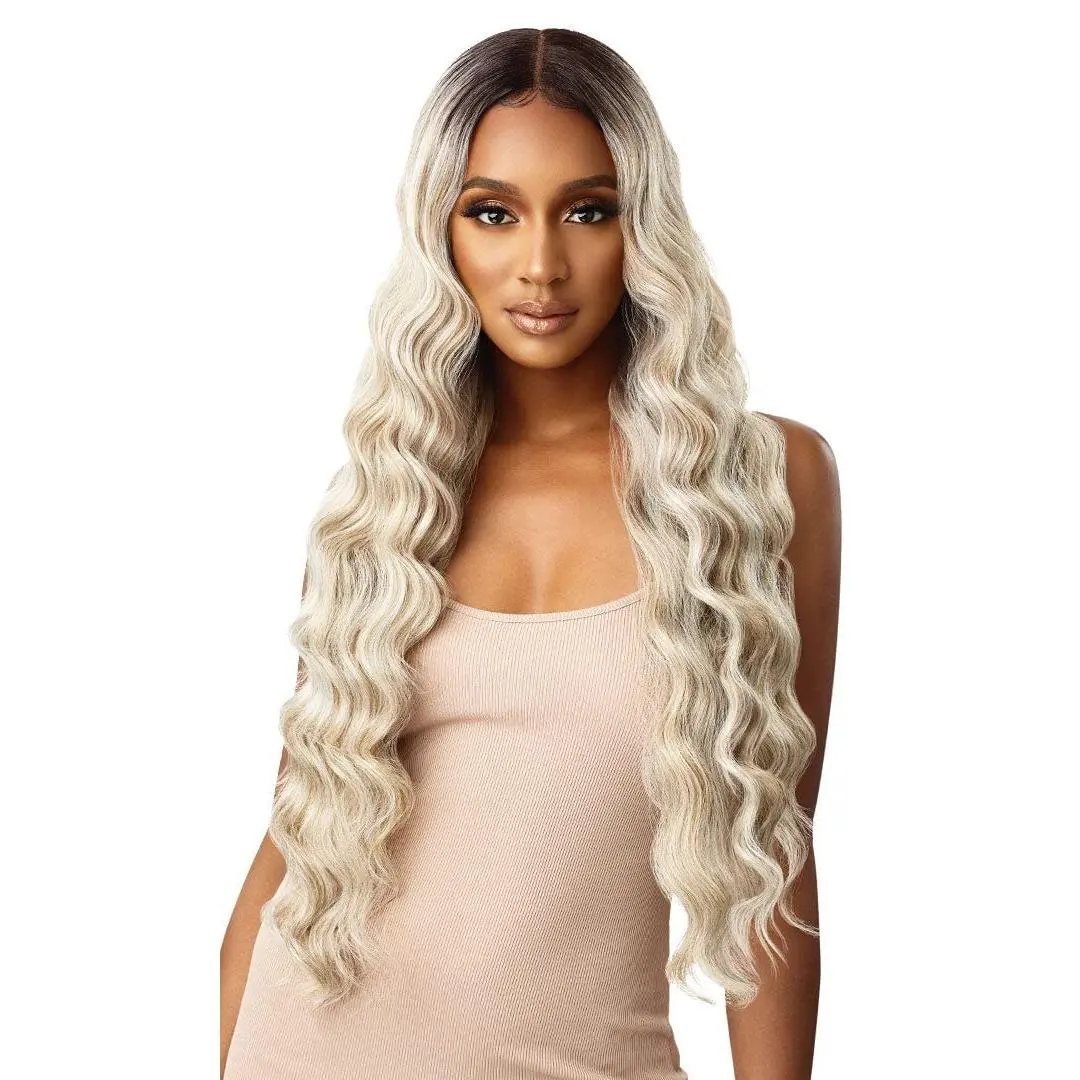 Outre HD Lace Front Wig Sleek Lay Part Dalilah 34" (3DRFFAMBL)