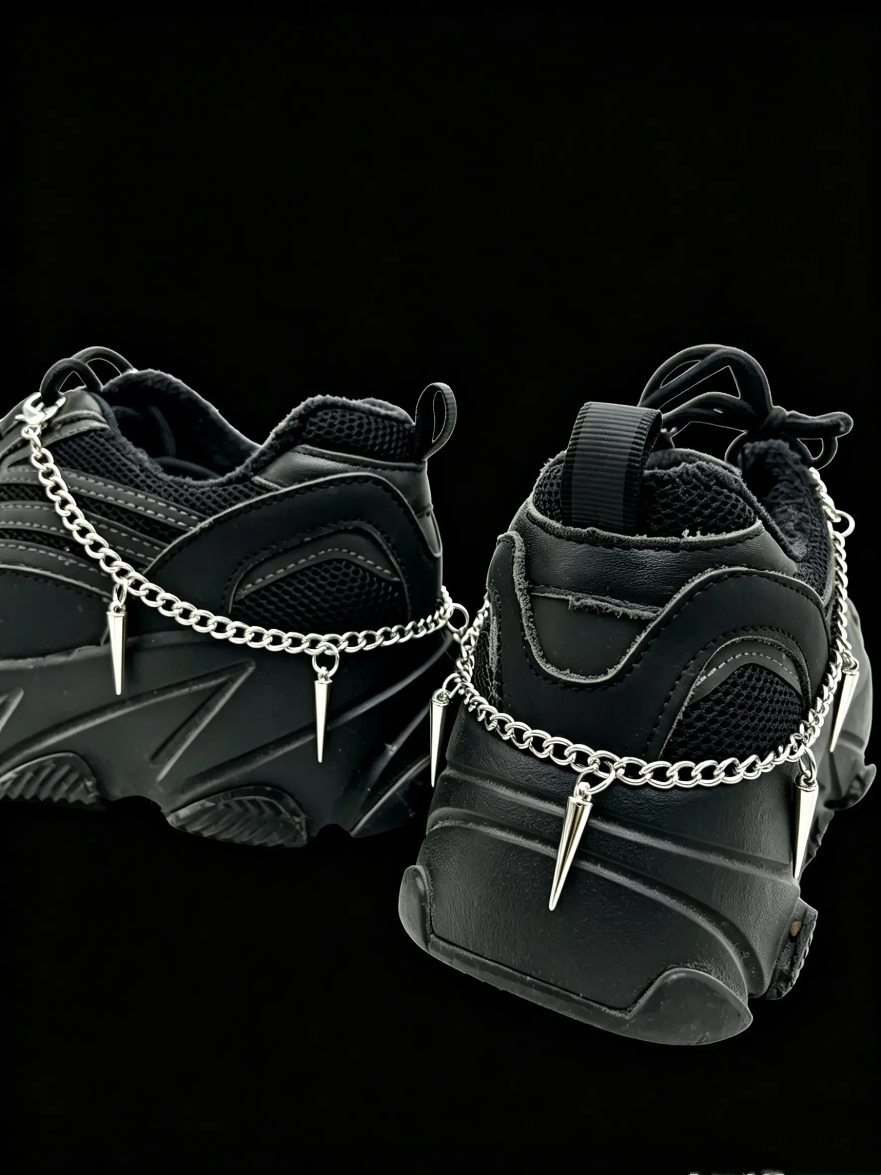 2pcs Dark Rivet Shoe Chains, Punk Style, DIY Compatible with Shoes and Boots, Shoe Decoration Charms, Decorative Shoe Accessories, Trendy Accessory for Edgy, Perfect for Customization
