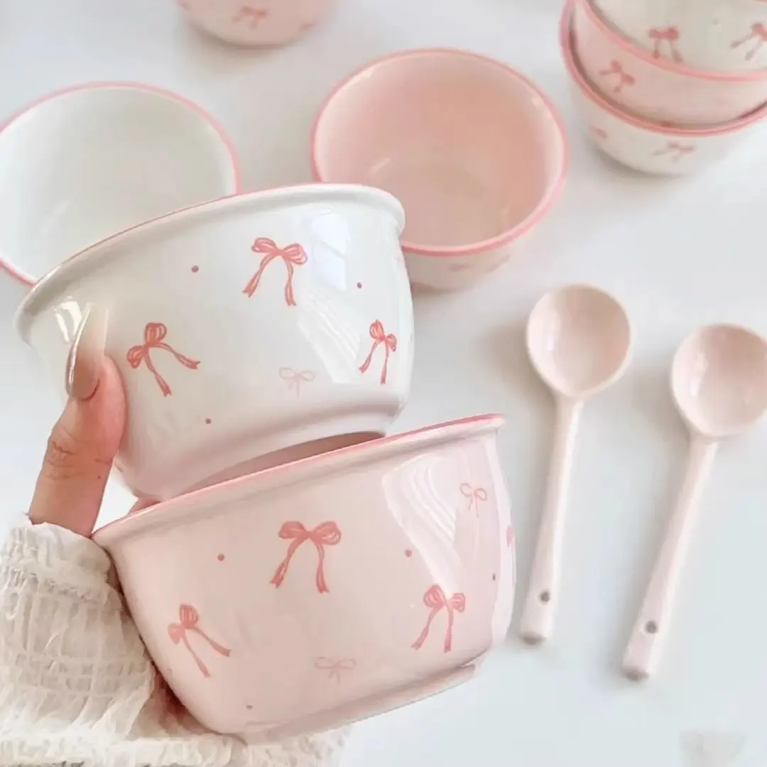4 pcs ceramic tableware, Dinnerware set, Party tableware set, dish sets, kitchen dishware set, with two bowls and two spoons, suitable for cereals, oats, milk, desserts and snacks, features a bow pattern, versatile, safe for microwaves and dishwashers