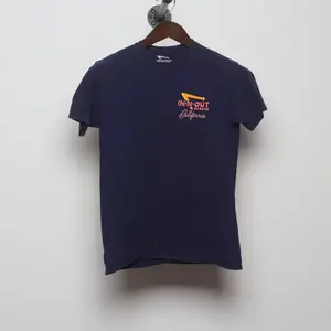 Vintage Y2K In-N-Out Burger "California Cruisin'" T-Shirt - XS
