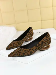 Women's Fashion Leopard Print Slip on Flat Shoes, Casual Comfortable Pointed Toe Shoes for Daily Wear, Lightweight Breathable Shoes for Women & Girls, Running