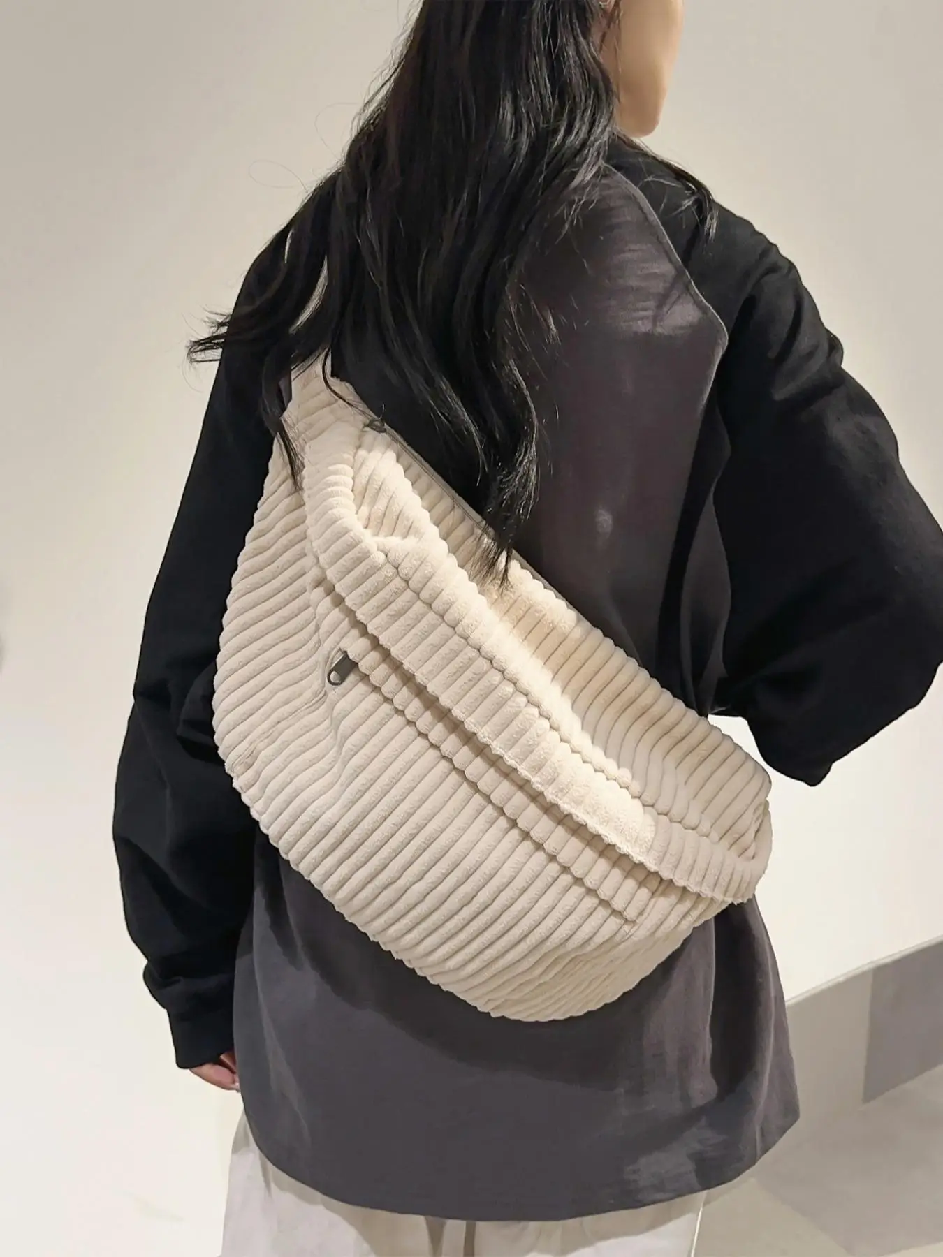 Women's Street Solid Corduroy Fanny Pack, Casual Zipper Large Capacity Chest Bag for Sport Running Travel Hiking