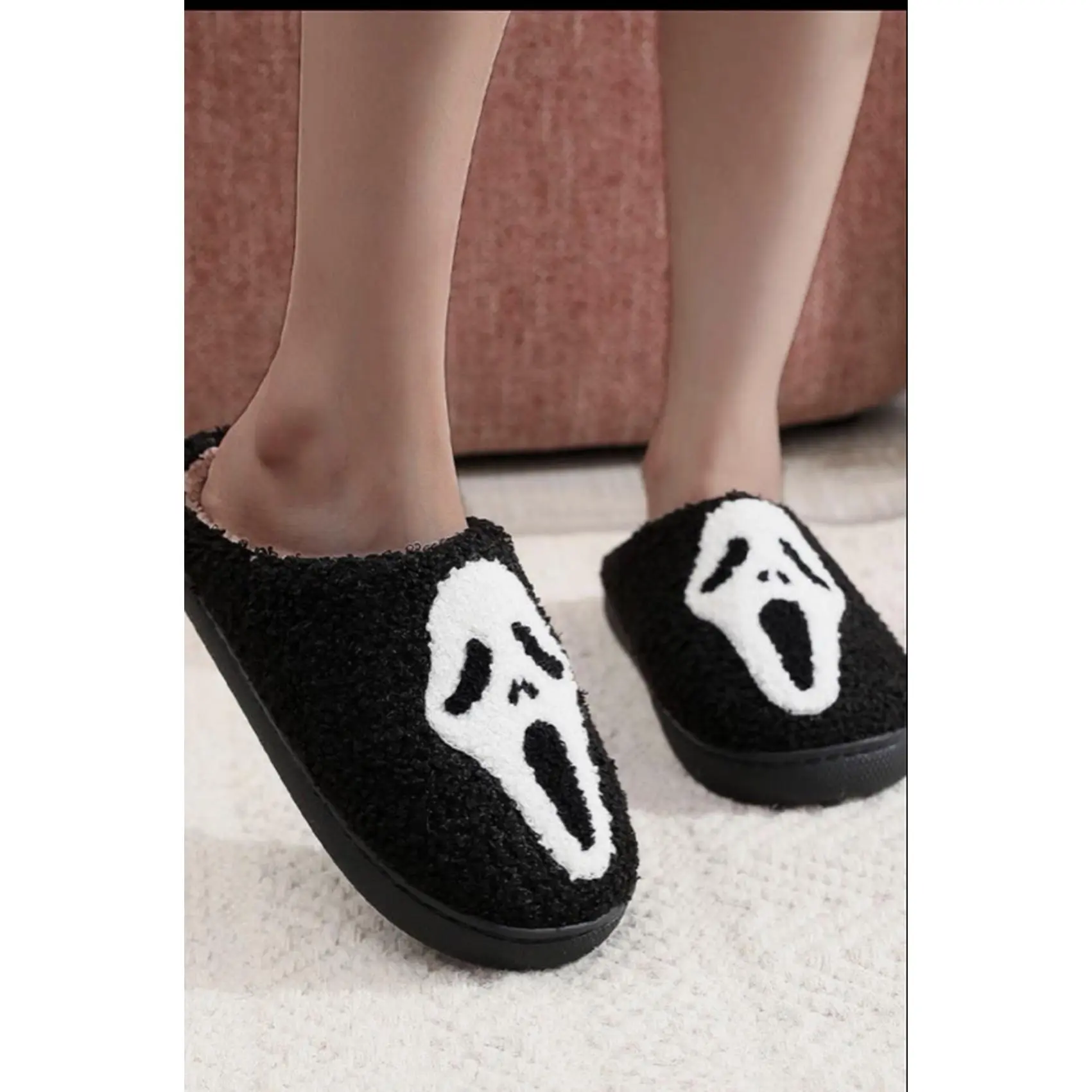 Black Scream Slippers Sizes 36-45 Comfortable Indoor Footwear with Iconic Design for Halloween