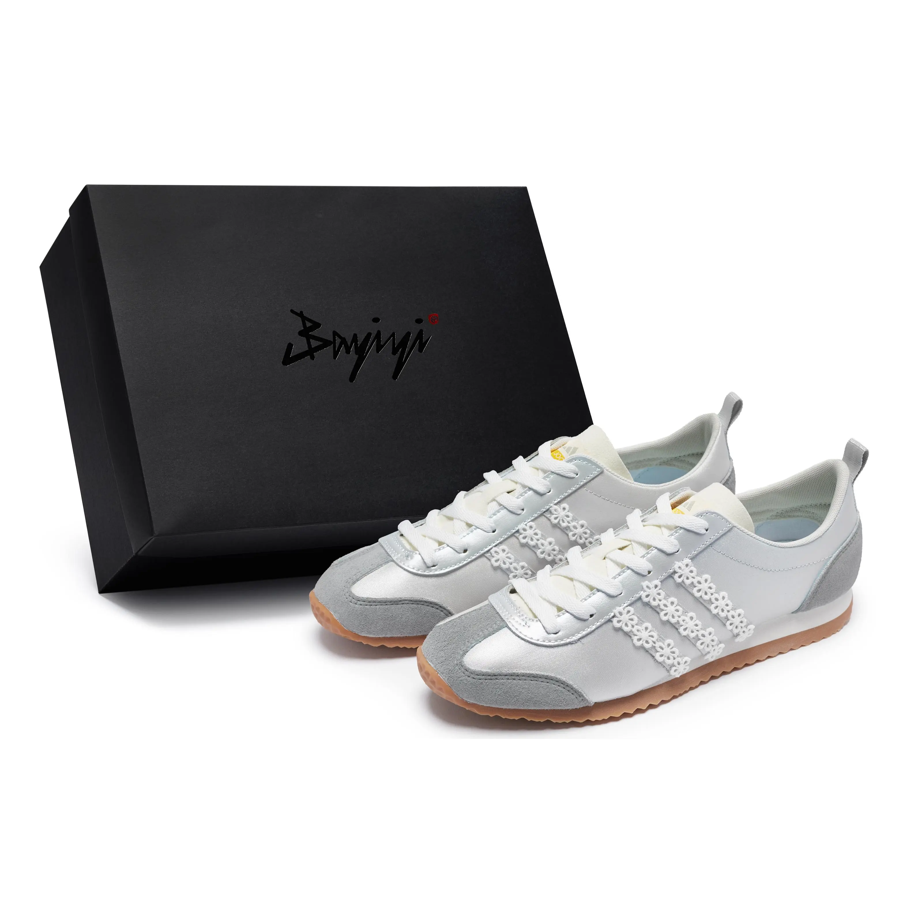 Adidas VS JOG 2.0 811 Custom Sneakers With Special Box For Men And Women Low-Top Breathable Durable Casual Shoes Trending Shoes, House White Official Shoes to Get / Maison Mihara