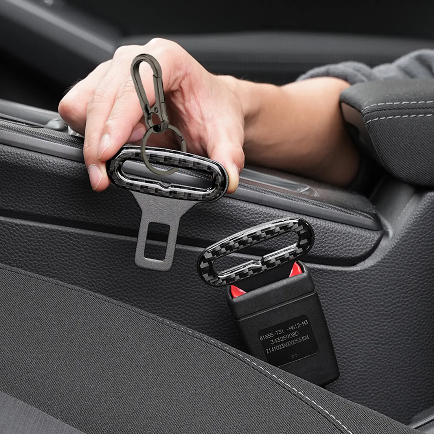 2026 New Dual-Purpose Car Keychain-Seat Buckle, Anti-Lost Car Interior Decoration Accessory, Eliminates Error Signals