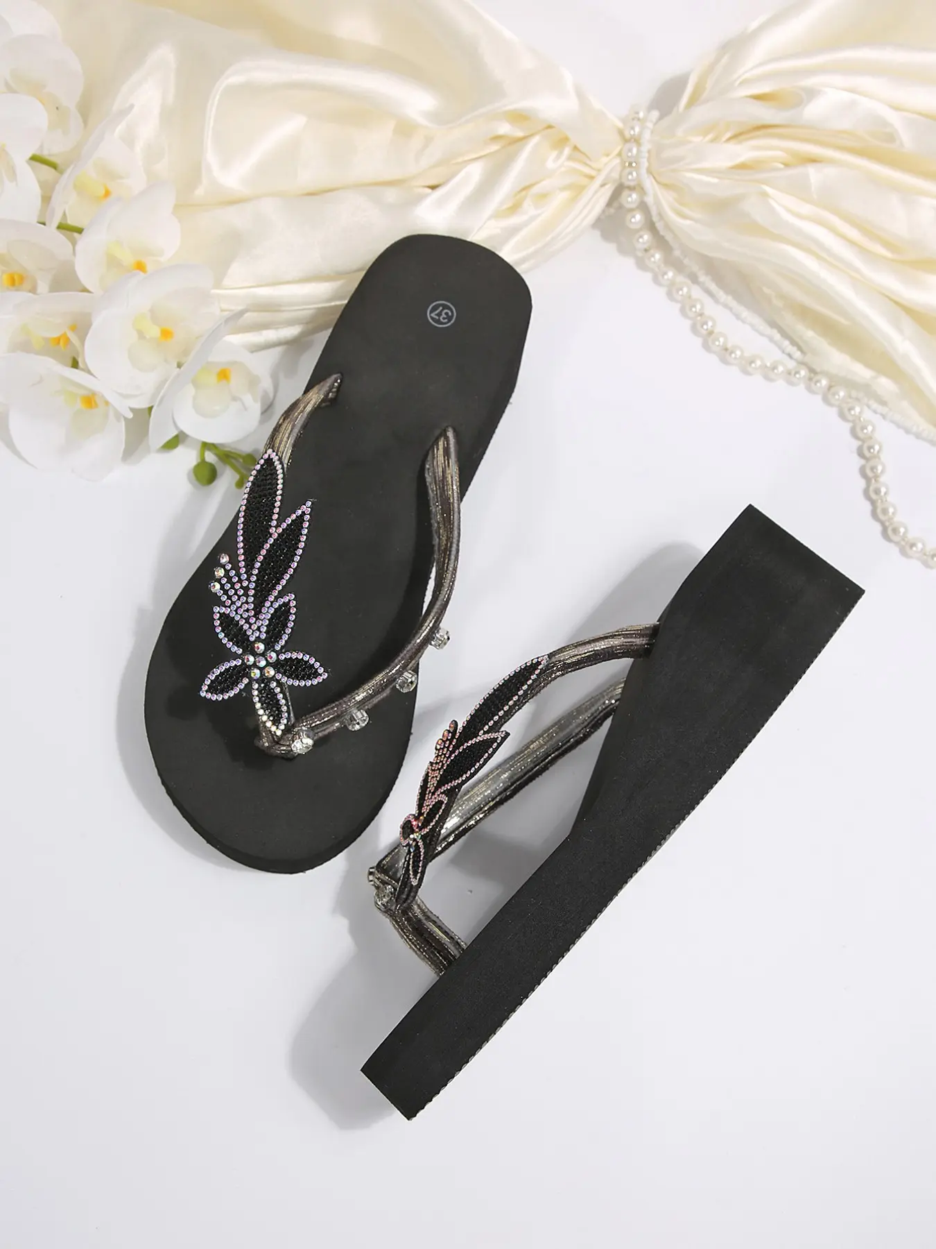 Women's Summer New Rhinestone Flower Wedge Sandals, Open Toe Thick Sole Rubber Flip Flops, Casual Beach Shoes for Summer, Bohemian Flower Sandals, Boho Sandals