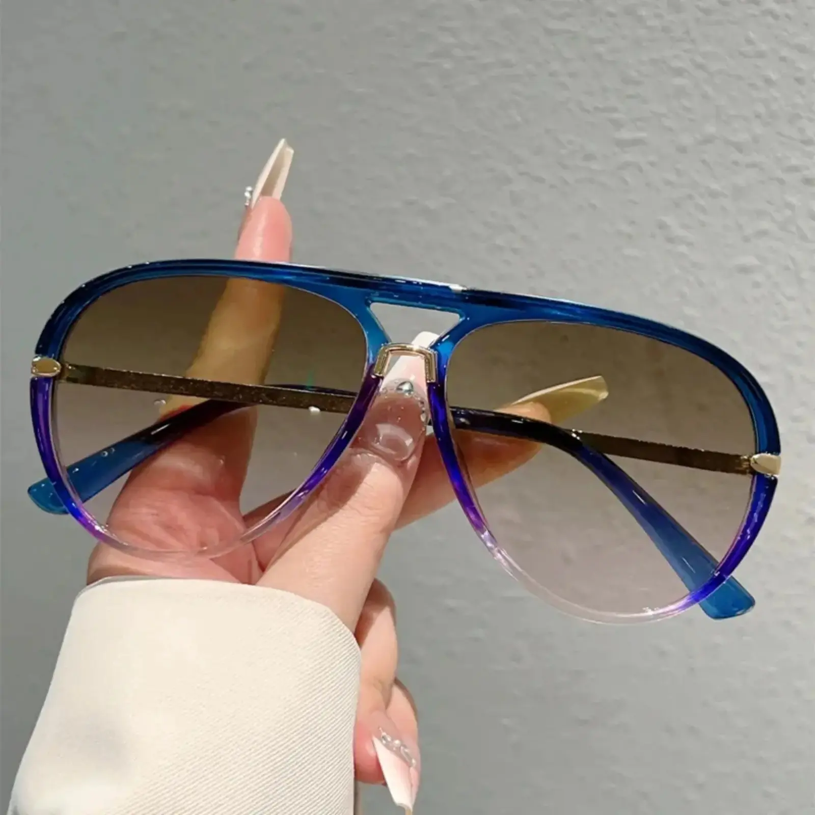 Retro Aviator Sunglasses with Multi-Color Gradient Lenses, Unisex Sports Eyewear with UV Protection for Driving & Daily Fashion, Sunglasses Sports Eyewear, Aviator Shape, Casual Sports