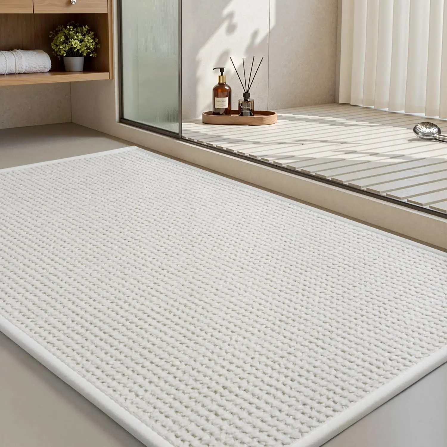 Bath Mat,Chenille Absorbent Bathroom Mat Quick Dry Rubber Backed Bathroom Rugs Non Slip Washable Bath Mats,Ultra Thin Bathroom Rugs Fit Under Door,17"x24",White