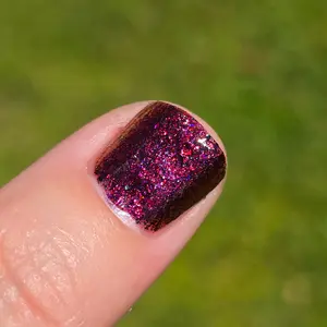 Femme Faetale | Multichrome Nail Polish