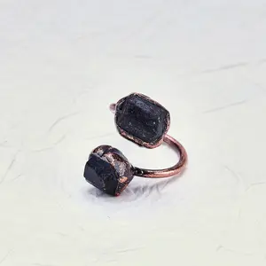 Natural Black Tourmaline Ring | Deep Jet-Black Luster + Natural Protective Energy | Hand-Inlaid | Retro Minimalist | Daily Versatile Jewelry【PS.1.50 LIVE】