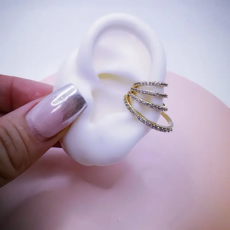 Paola’s ear cuff