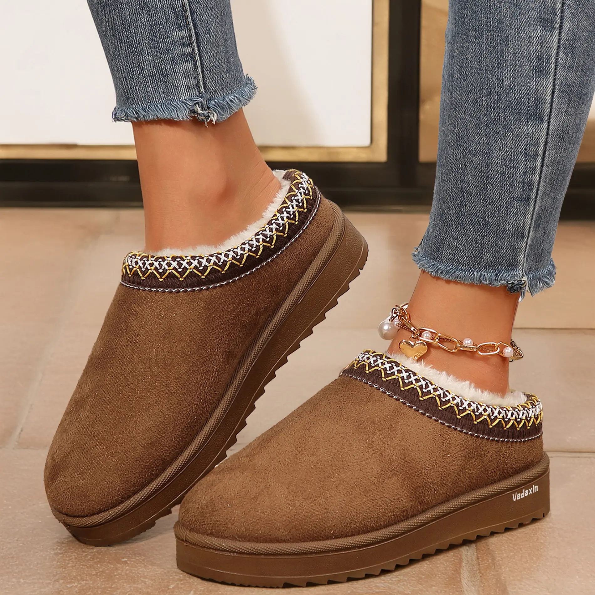 Women's Fashion Platform Slippers Short Ankle Boot With Anti-Slip Sole Cozy Fuzzy Warm Indoor And Outdoor Slippers Walking Shoes Footwear