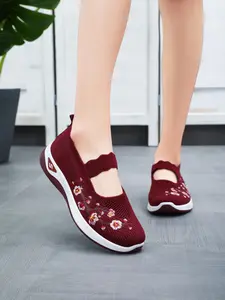 New Women's Sporty Breathable Soft Sole Comfort Walking Shoes, Perfect for All Seasons, Ideal for Older Moms and Casual Outings, Soft Soled Shoes
